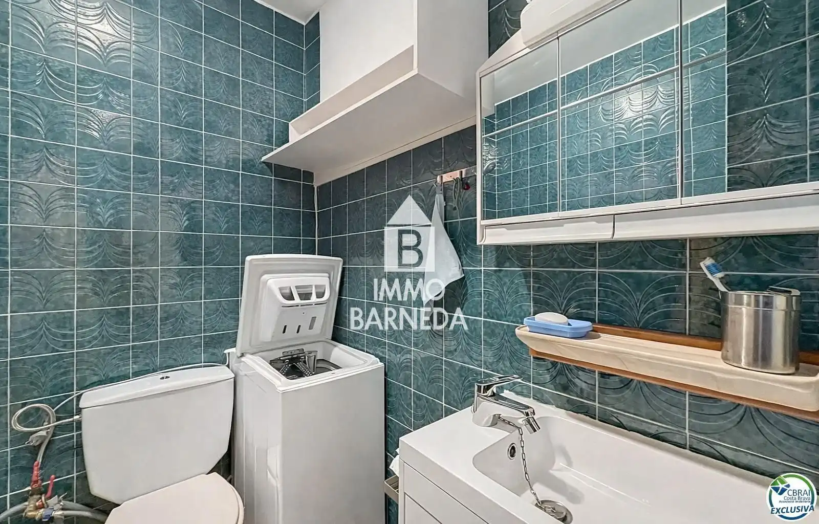 Bathroom of Houses for sale in Empuriabrava  with Air Conditioner, Heating and Terrace