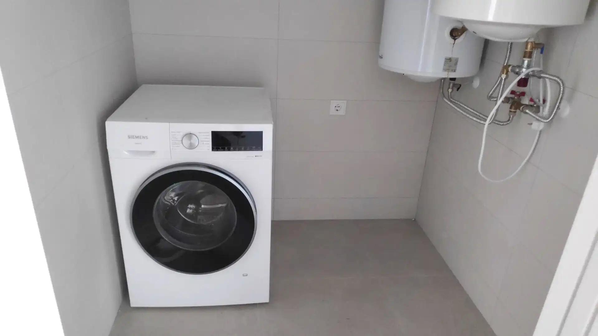 Flat for rent in Calle Miguel de Molina, Nueva Almería - Cortijo Grande - Vega de Acá