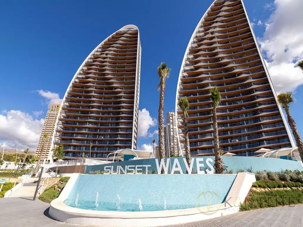 Exterior view of Flat for sale in Benidorm  with Air Conditioner, Terrace and Swimming Pool