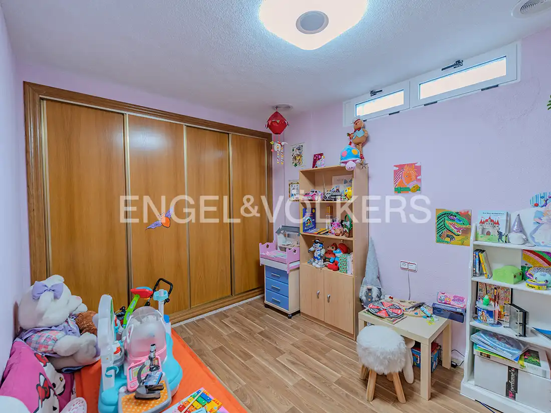 Houses for sale in San Vicente del Raspeig / Sant Vicent del Raspeig  with Air Conditioner, Heating and Private garden