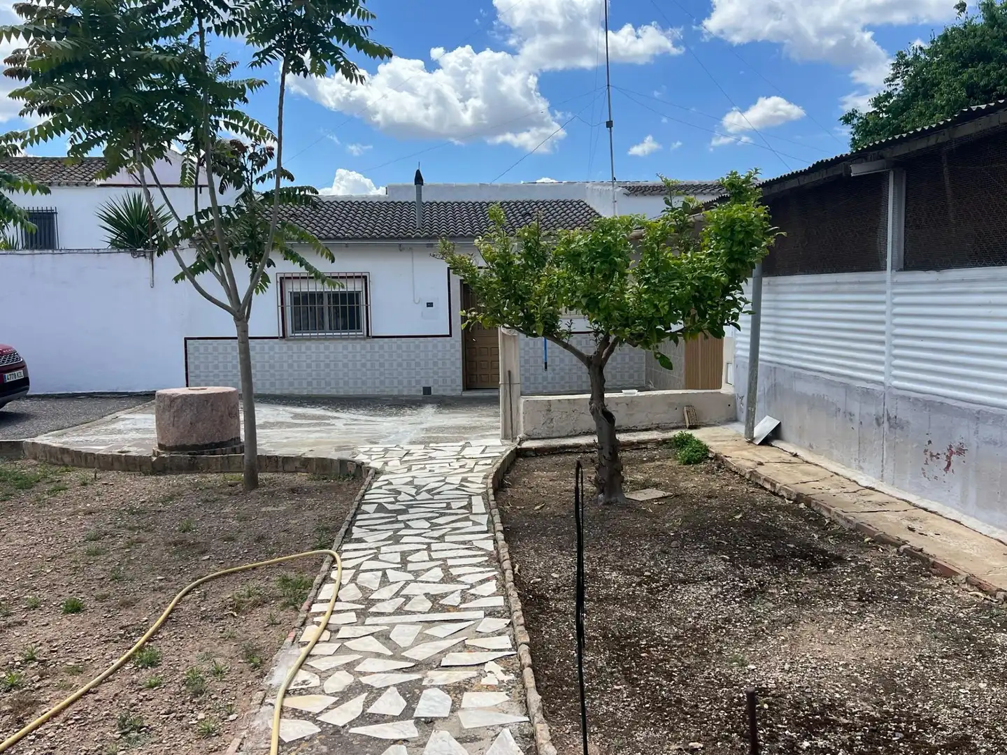 Vista exterior de Finca rústica en venda en Mollina amb Aire condicionat, Calefacció i Jardí privat
