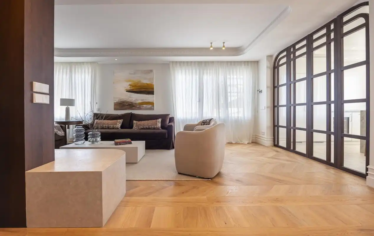 Sala d'estar de Àtic en venda en Madrid amb Aire condicionat, Calefacció i Jardí privat
