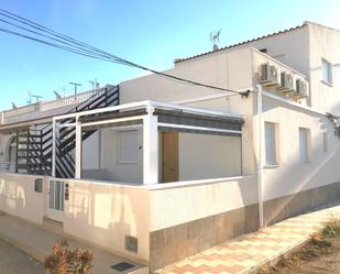 Vista exterior de Casa o xalet de lloguer en Torrevieja amb Aire condicionat i Terrassa