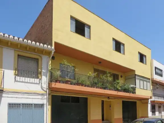 Casa in vendita a Calle Moredas 13