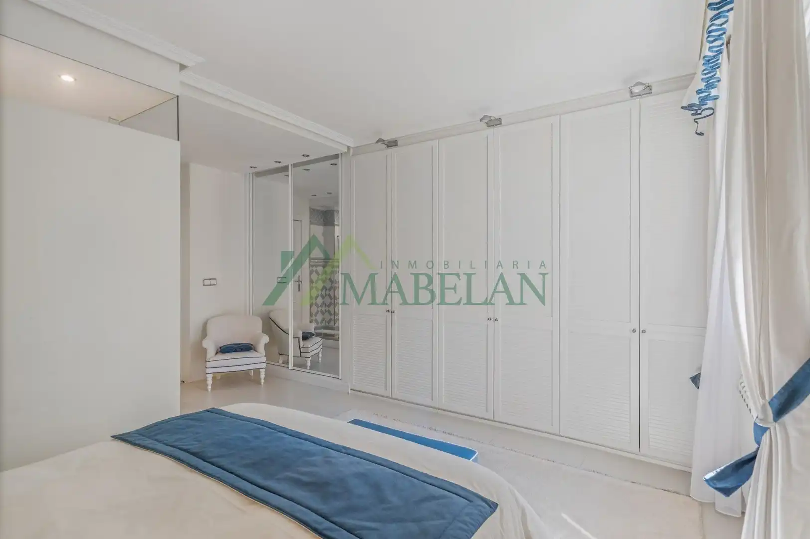 Bedroom of Flat for rent in Las Rozas de Madrid  with Heating, Furnished and Community pool