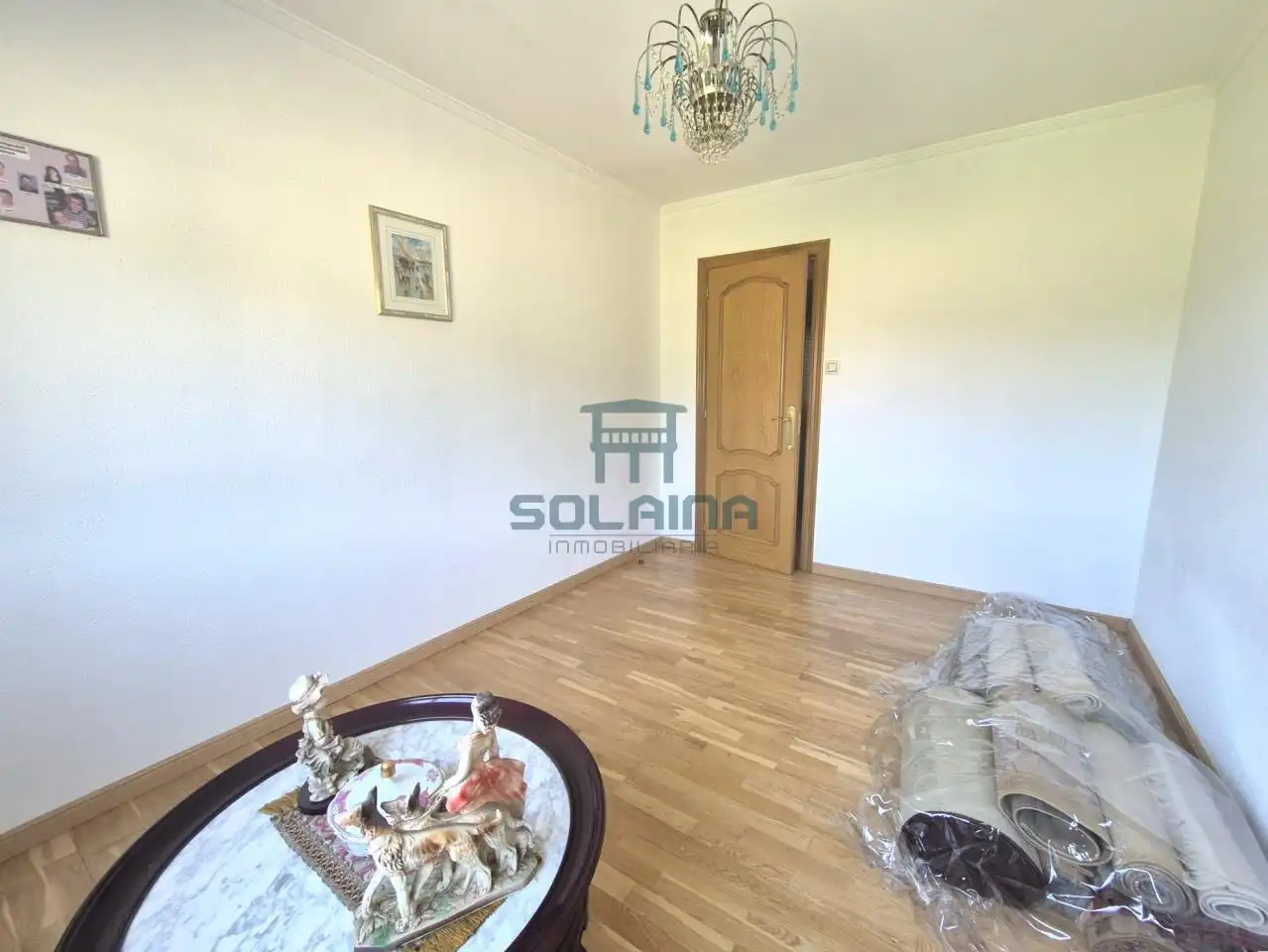 Sala d'estar de Casa o xalet en venda en Coles amb Calefacció, Jardí privat i Moblat