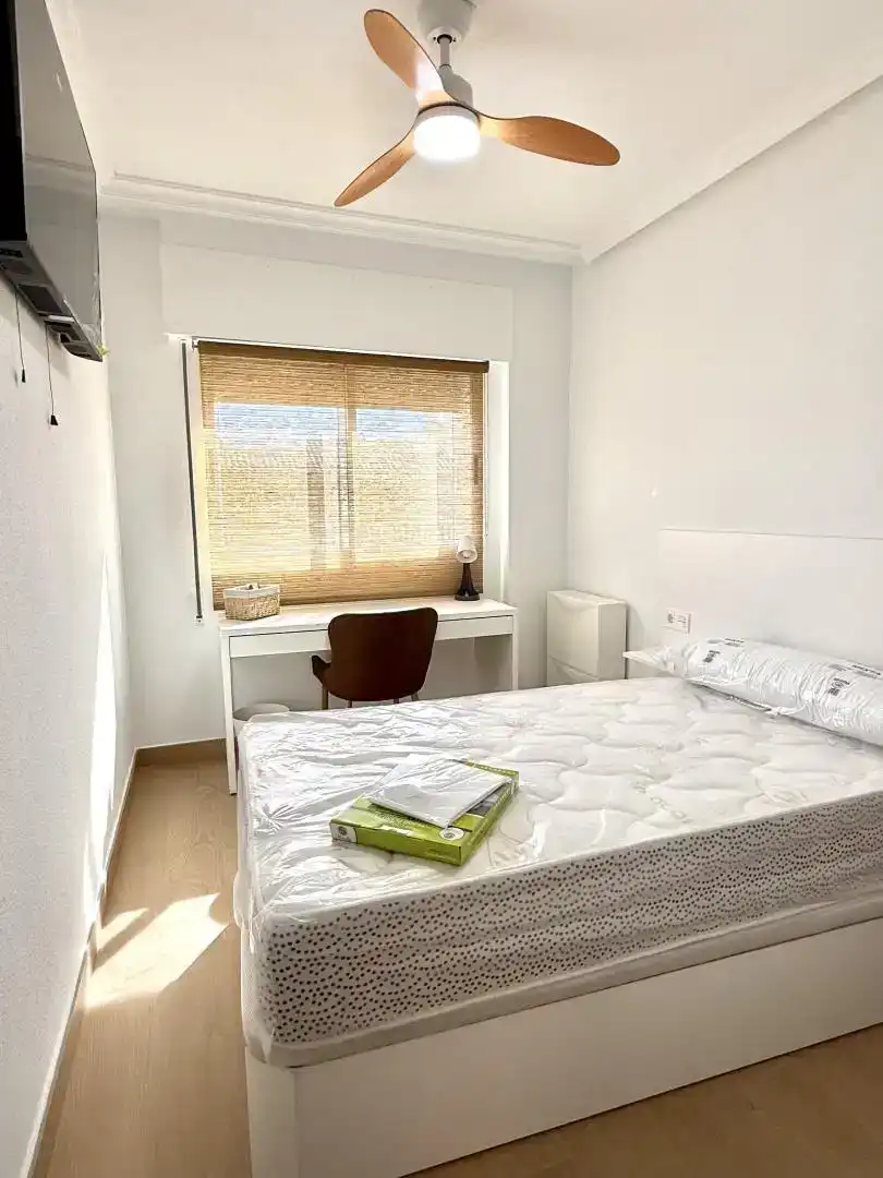 Schlafzimmer von Wohnung zur Miete in Cartagena mit Klimaanlage, Parkett und Abstellraum