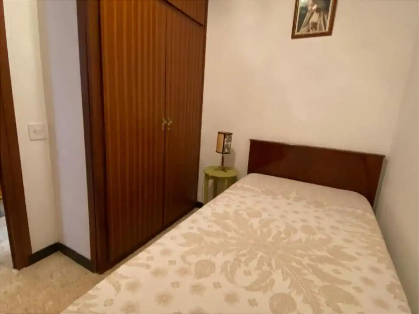 Habitación de Piso en venta en Alcubilla de Avellaneda con Trastero, Amueblado y Balcón