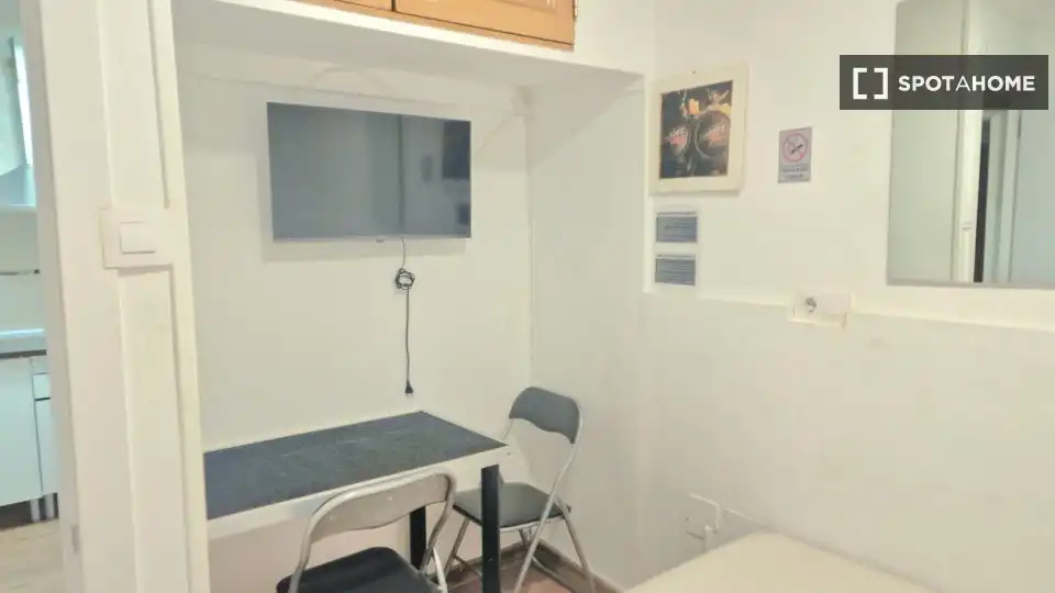 Flat with terrace to rent in Centro Urbano, imagen 16