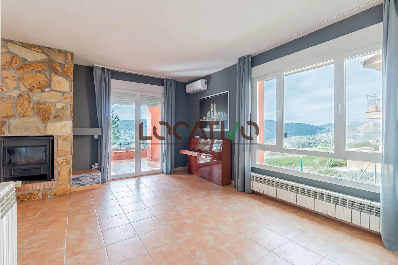 Living room of Houses for sale in Robledo de Chavela  with Air Conditioner, Heating and Private garden
