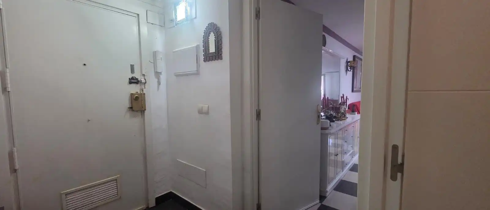 Piso en venta en Calle Casablanca, El Bajondillo