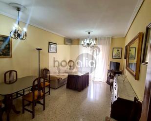 Living room of Flat to rent in  Sevilla Capital  with Air Conditioner, Terrace and Furnished