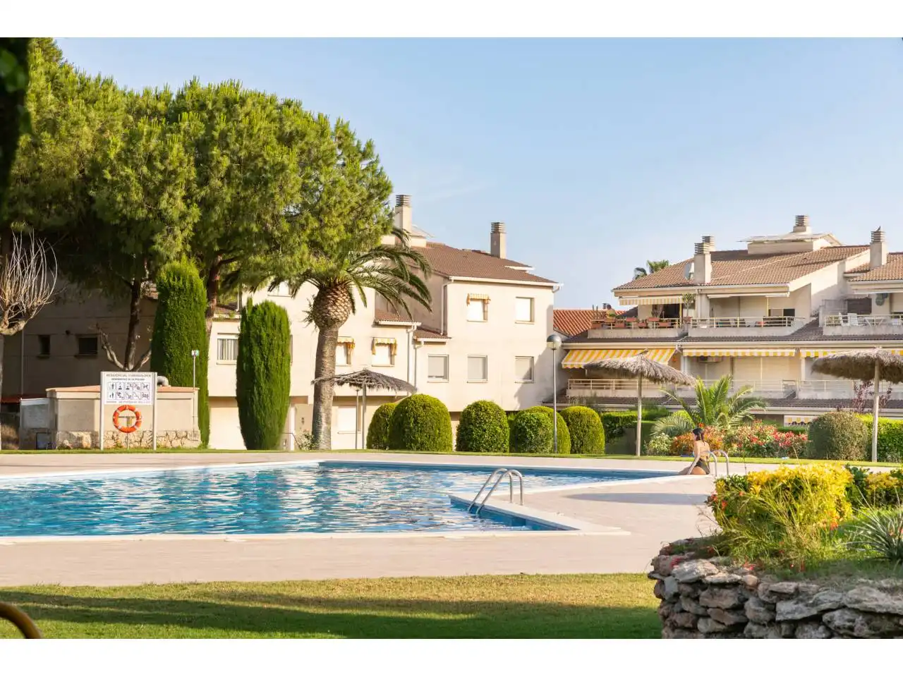 Swimming pool of Flat for sale in Cambrils  with Air Conditioner, Terrace and Furnished