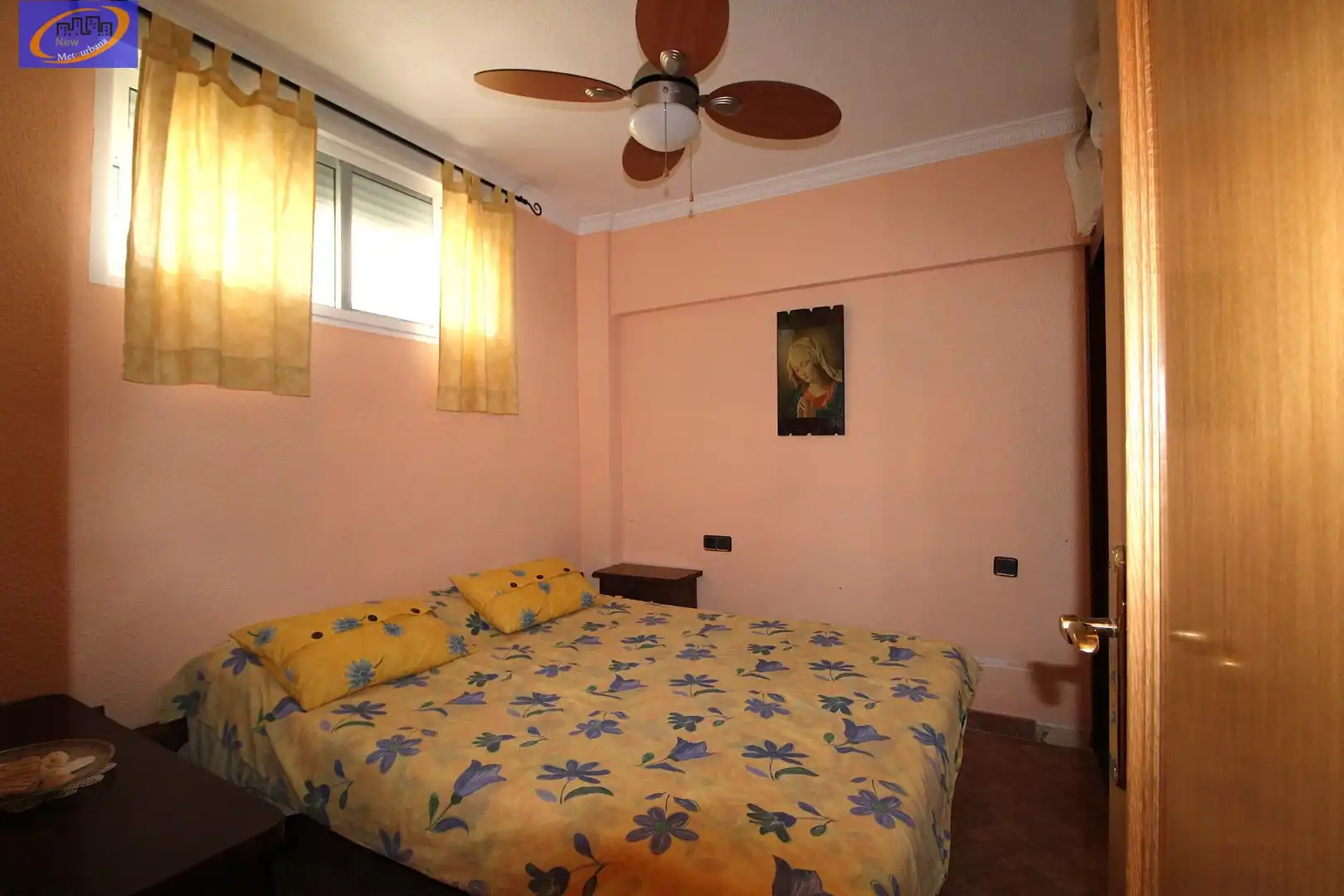 Dormitori de Apartament de lloguer en La Pobla de Farnals amb Jardí privat, Moblat i Piscina comunitària