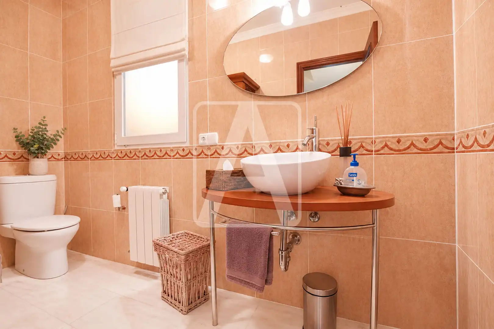 Bathroom of Houses for sale in Calpe / Calp  with Air Conditioner, Heating and Private garden