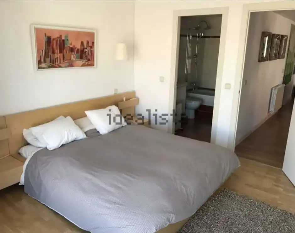 Bedroom of Flat for rent in San Sebastián de los Reyes  with Air Conditioner, Furnished and Oven
