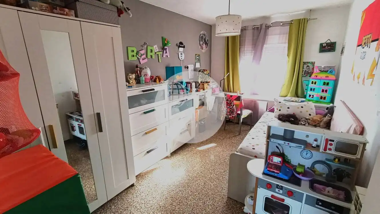 Habitación de Ático en venta en Terrassa con Aire acondicionado, Calefacción y Terraza