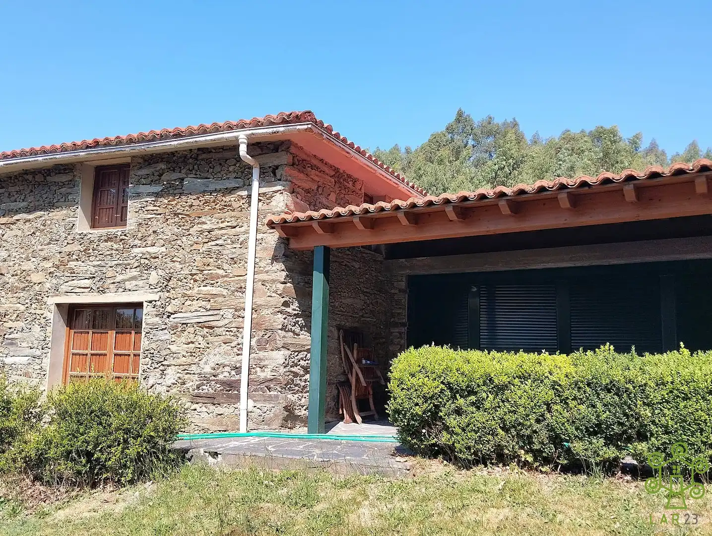 Vista exterior de Casa o xalet en venda en Abegondo amb Calefacció, Jardí privat i Piscina