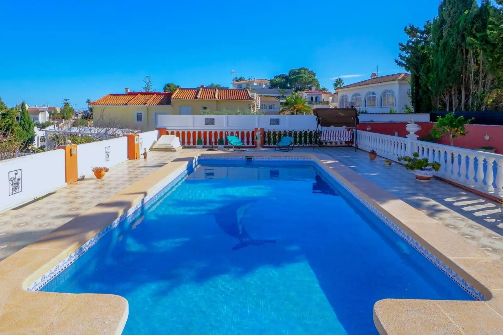 Piscina de Casa o chalet en venta en Torrevieja con Aire acondicionado, Calefacción y Jardín privado