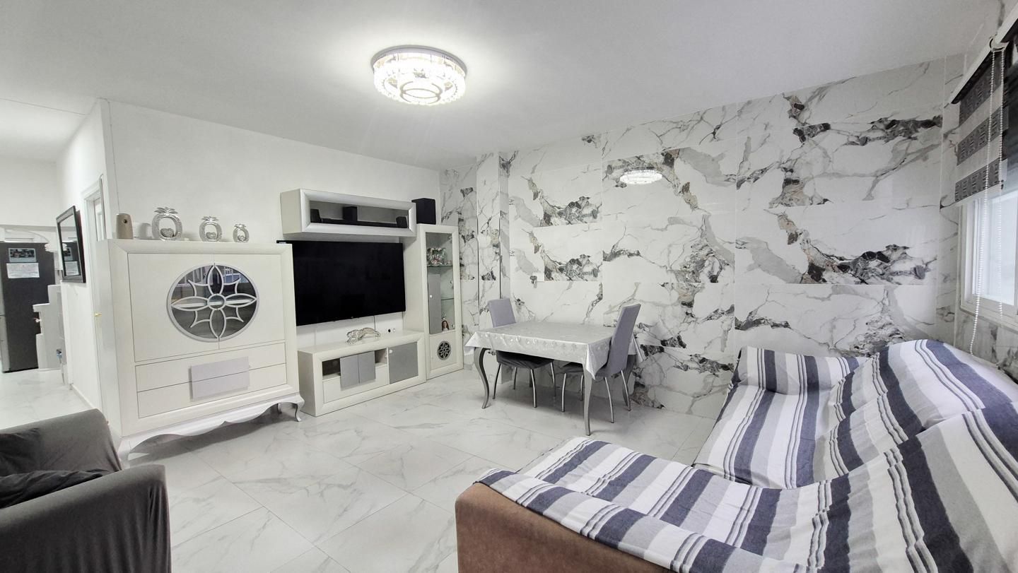 Sala d'estar de Planta baixa en venda en Elche / Elx