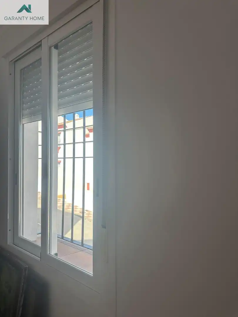 Casa adosada de alquiler en Riogordo
