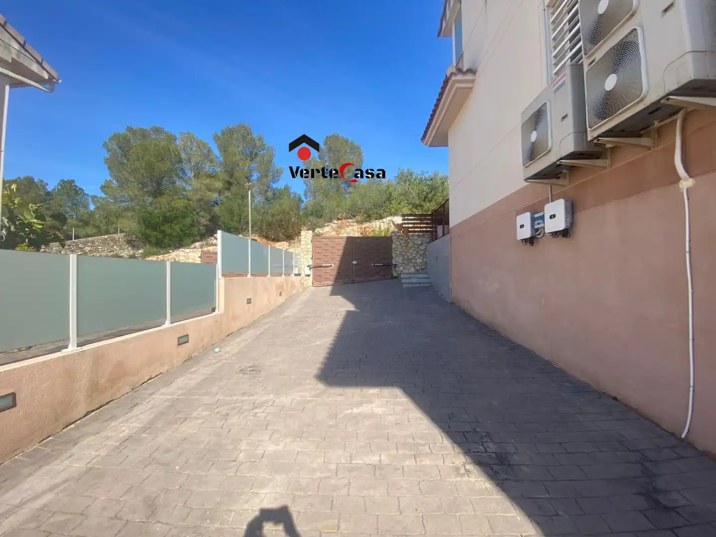 Außenansicht von Haus oder Chalet zum Verkauf in Alzira mit Klimaanlage, Heizung und Parkett