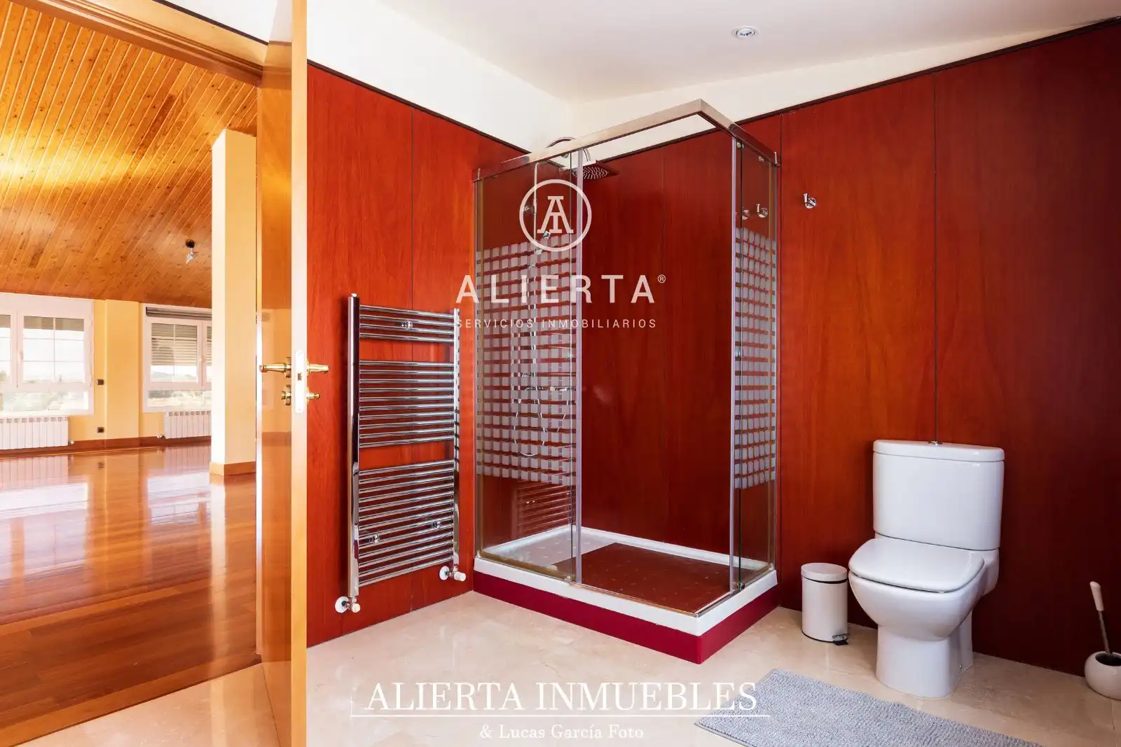 Bathroom of Houses for rent in Zaragoza  with Air Conditioner, Heating and Storage room