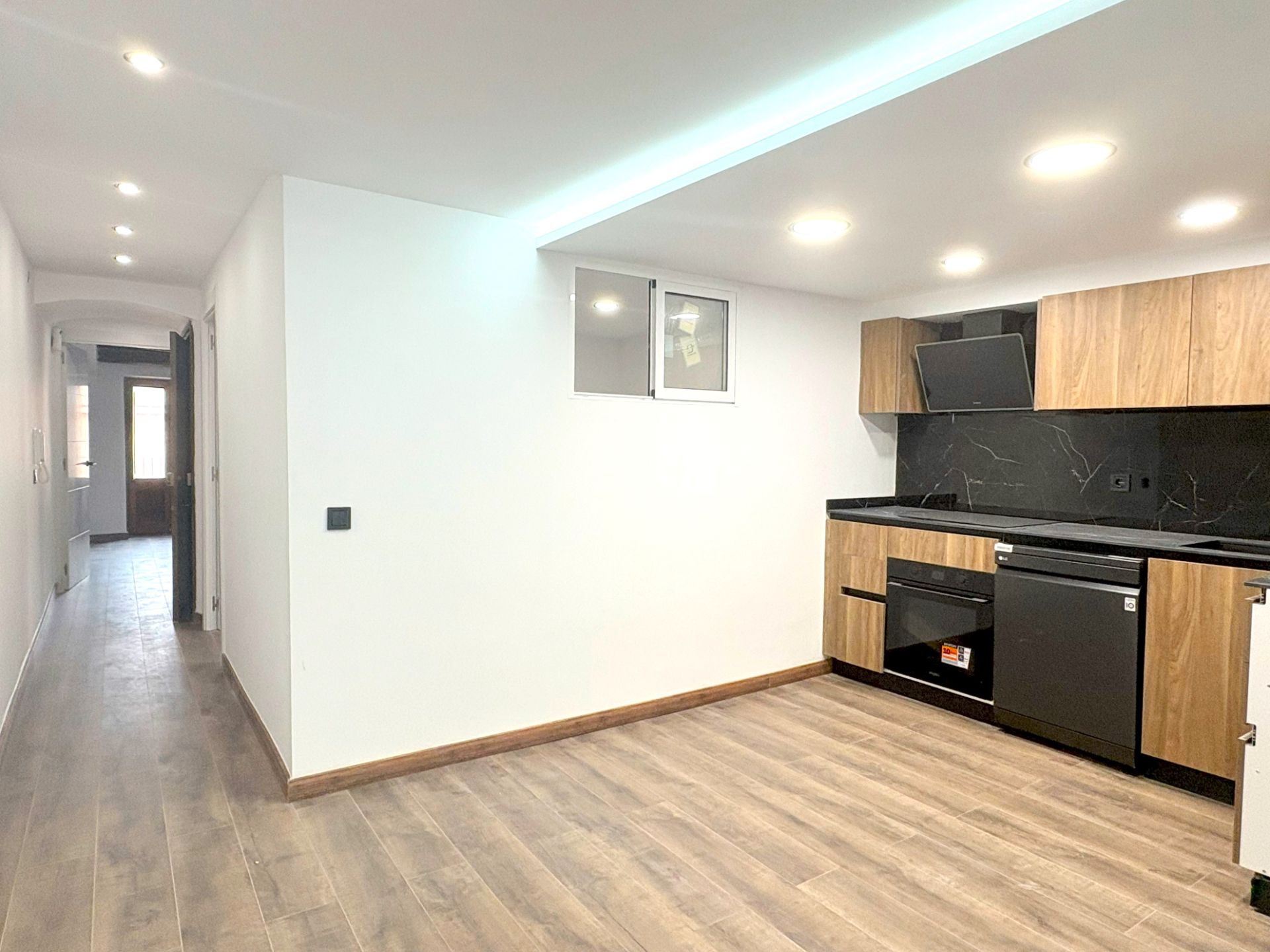 Attic for sale in Vilanova i la Geltrú  with Air Conditioner, Heating and Parquet flooring