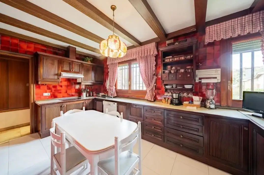 Kitchen of Houses for sale in El Molar (Madrid)  with Heating, Private garden and Terrace