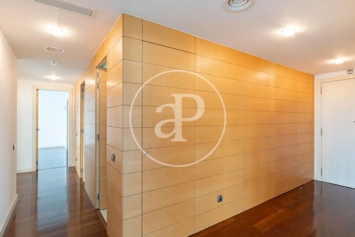 Piso en venta en Barcelona con Aire acondicionado, Calefacción y Terraza