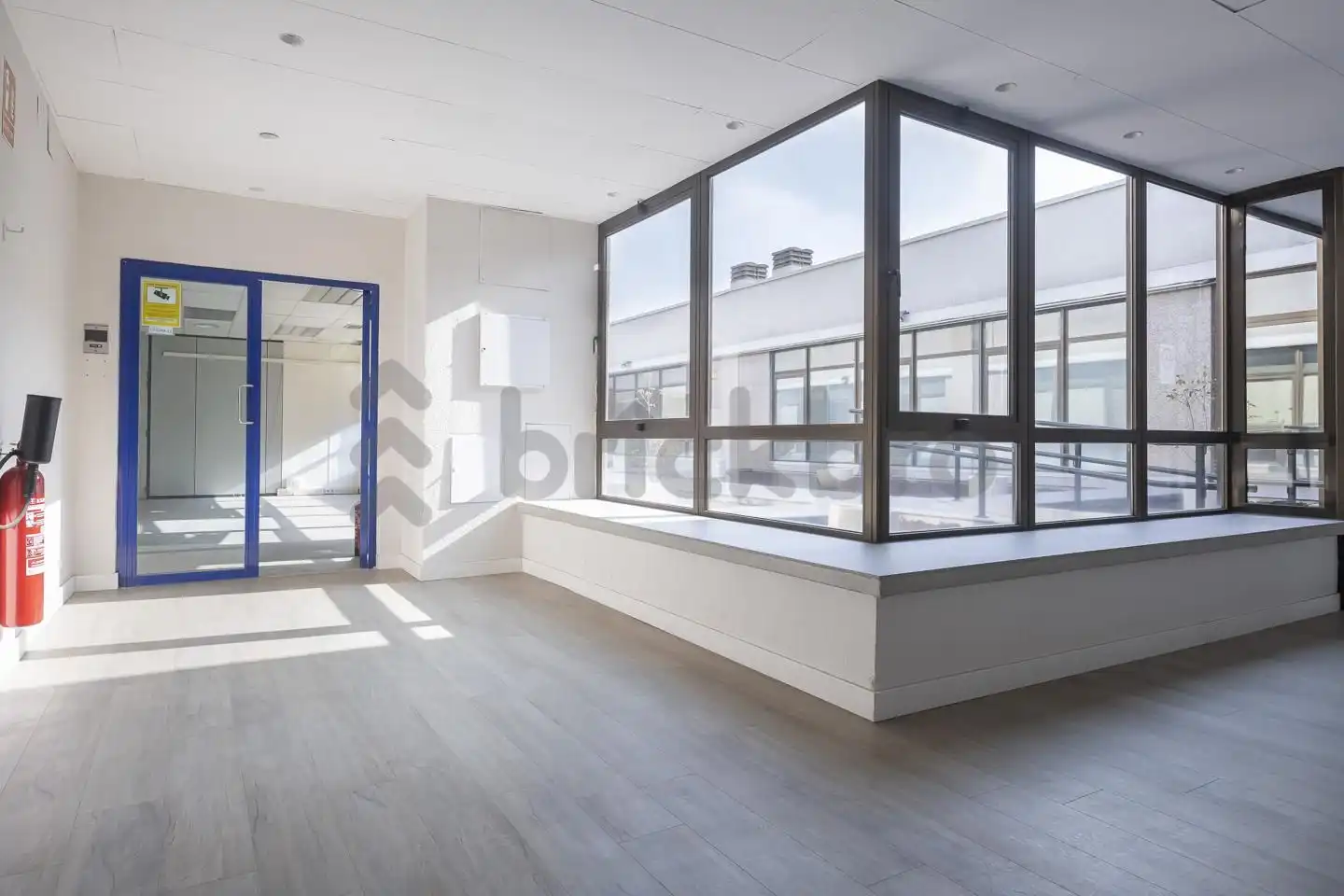Oficina en venta en De Valdelaparra, Zona Industrial