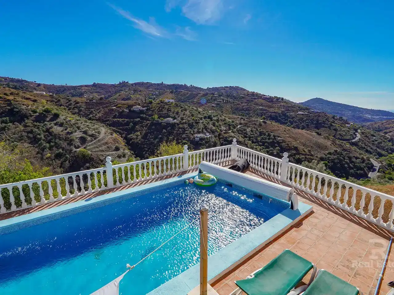 Piscina de Casa o chalet en venta en Cómpeta con Aire acondicionado, Jardín privado y Trastero