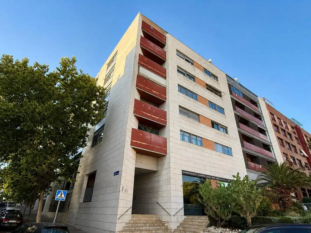 Exterior view of Flat for sale in Madrid  with Air Conditioner, Heating and Parquet flooring