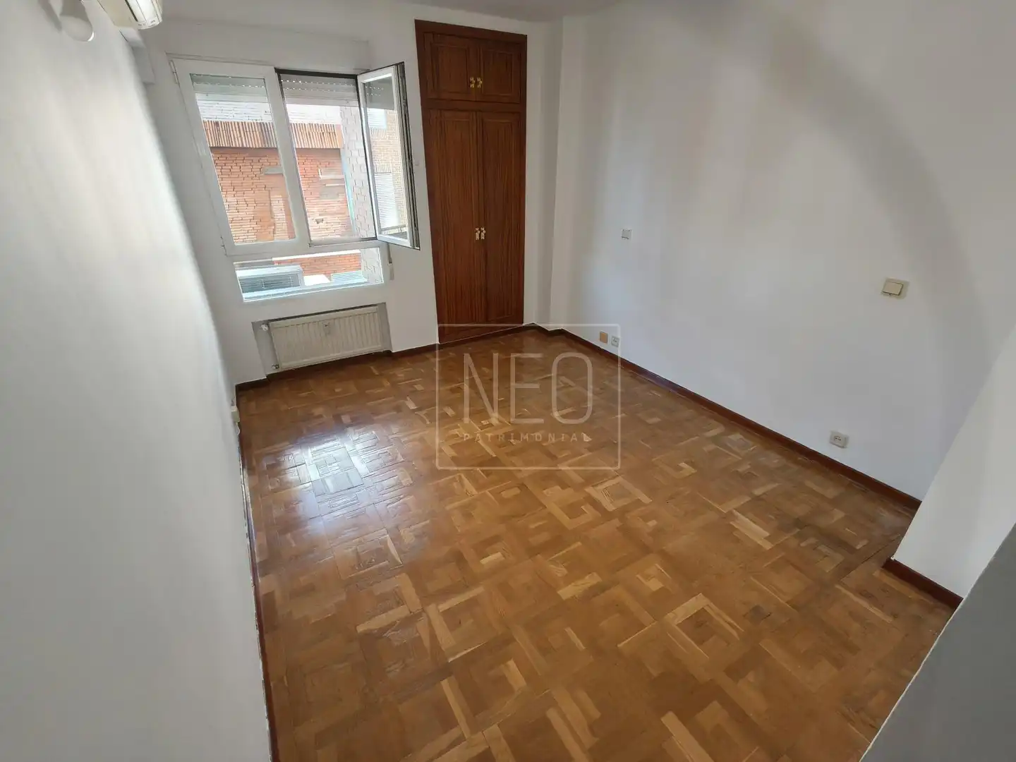Schlafzimmer von Wohnung zum Verkauf in Las Rozas de Madrid mit Klimaanlage, Heizung und Parkett