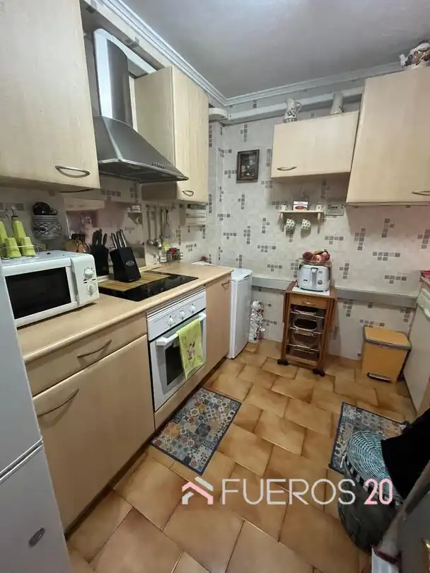 Cocina de Piso en venta en Barakaldo  con Terraza y Amueblado