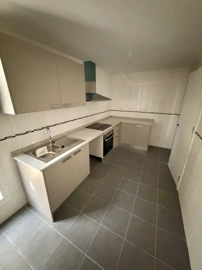 Cocina de Piso en venta en Almazora / Almassora con Balcón y Piscina comunitaria