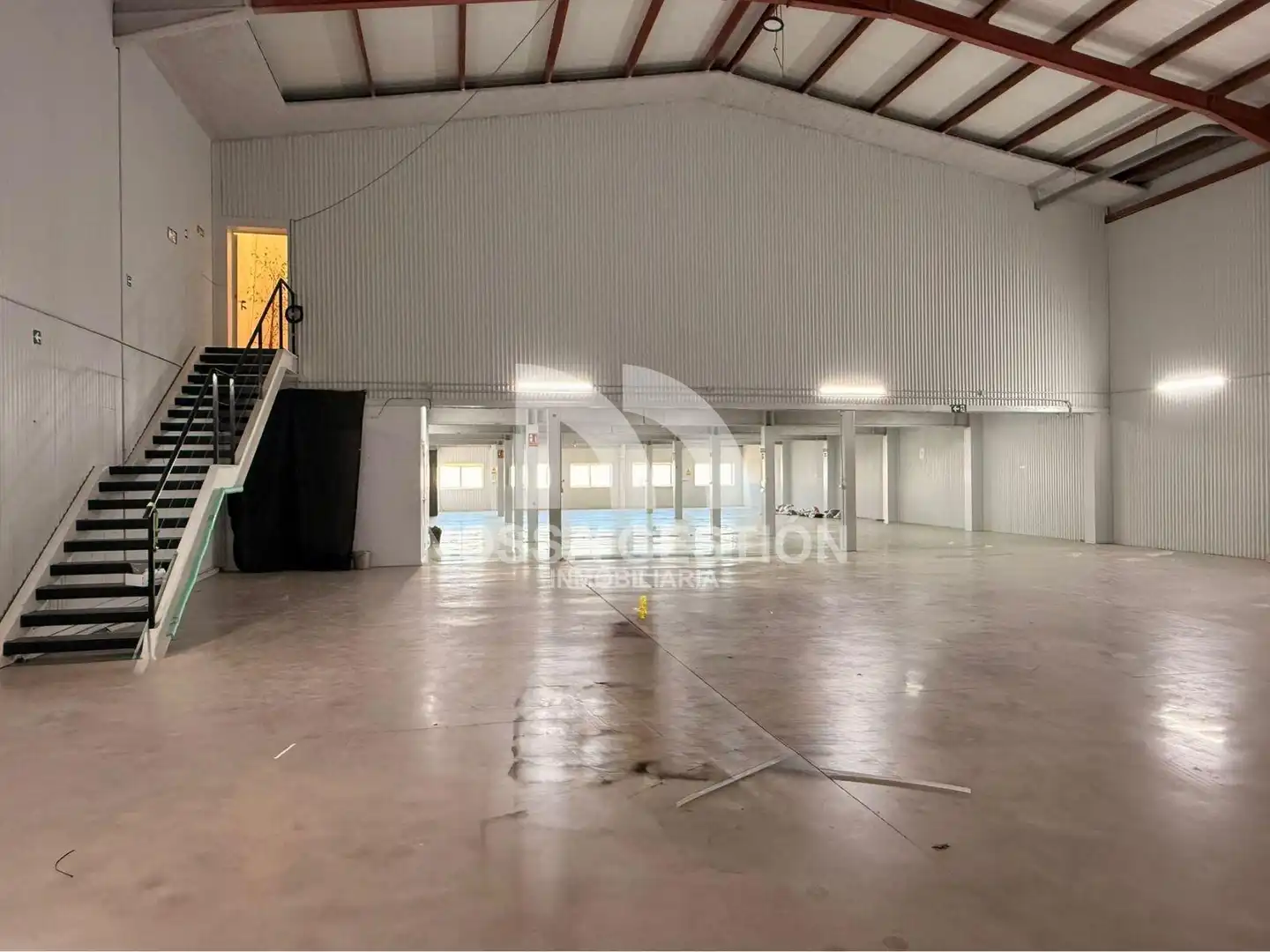 Nau industrial de lloguer en Paterna