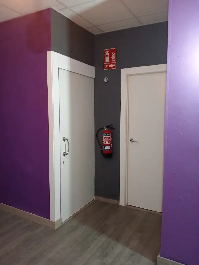 Local en venda en Valencia amb Terrassa, Moblat i Alarma