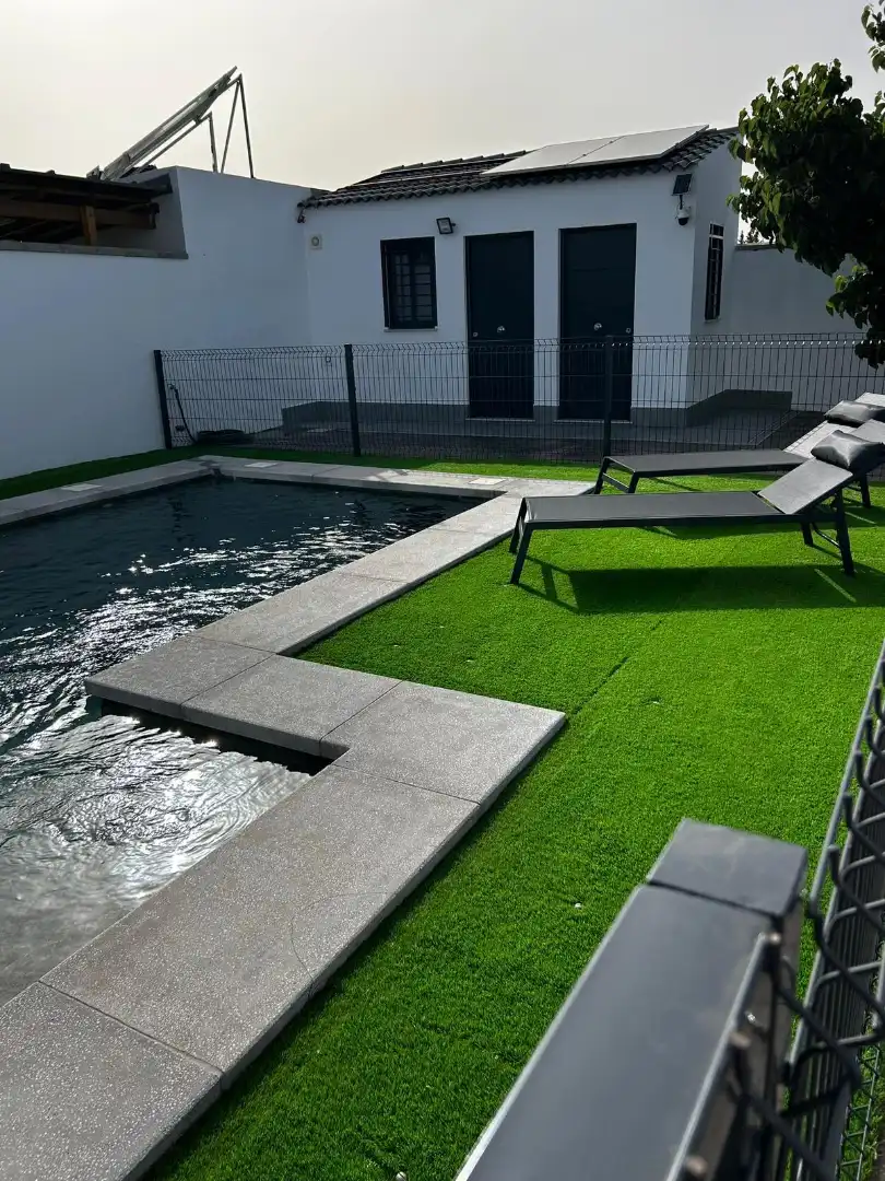 Piscina de Casa o xalet en venda en Chiclana de la Frontera amb Calefacció, Jardí privat i Traster