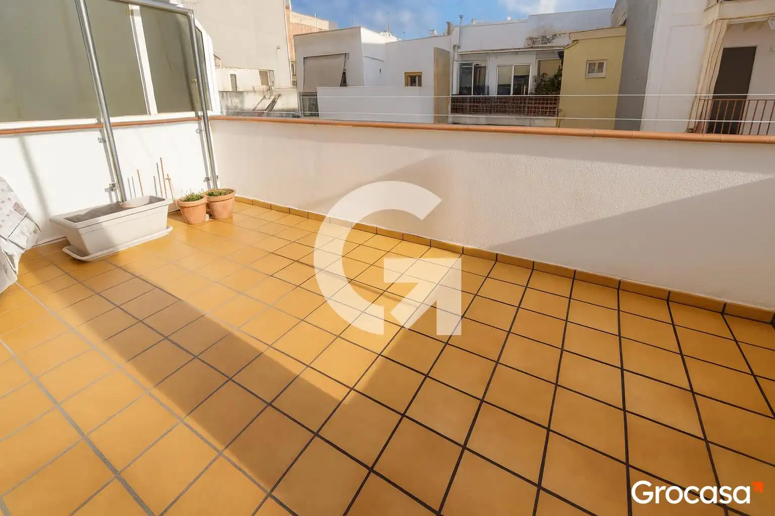 Terrasse von Maisonette zum Verkauf in Vilanova i la Geltrú mit Klimaanlage, Heizung und Terrasse