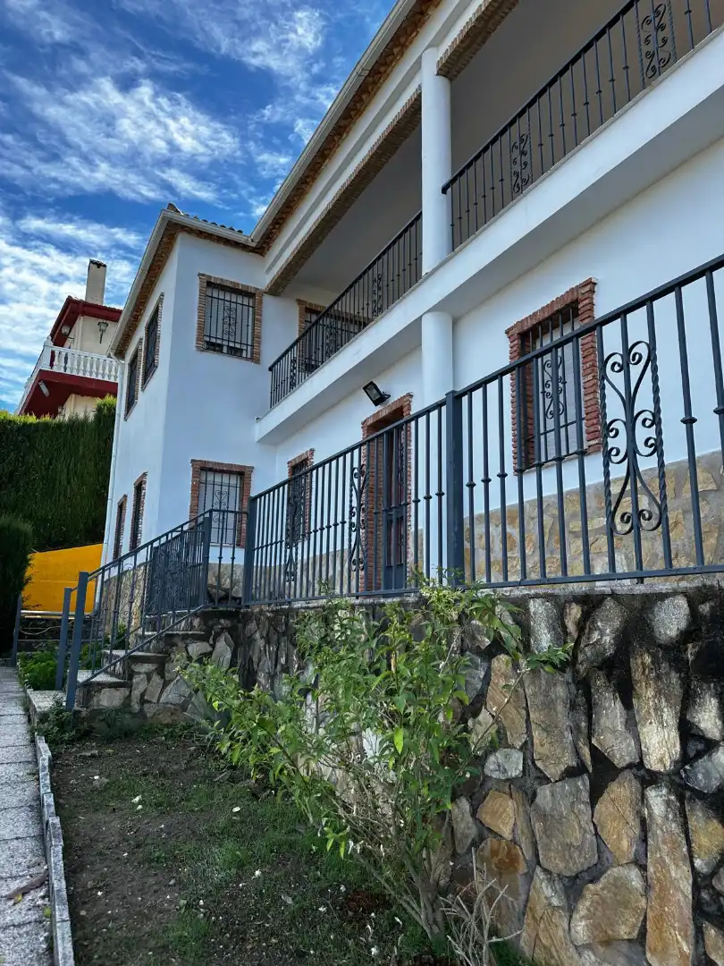 Xalet amb terrassa en venda a Torredelcampo, imagen 3