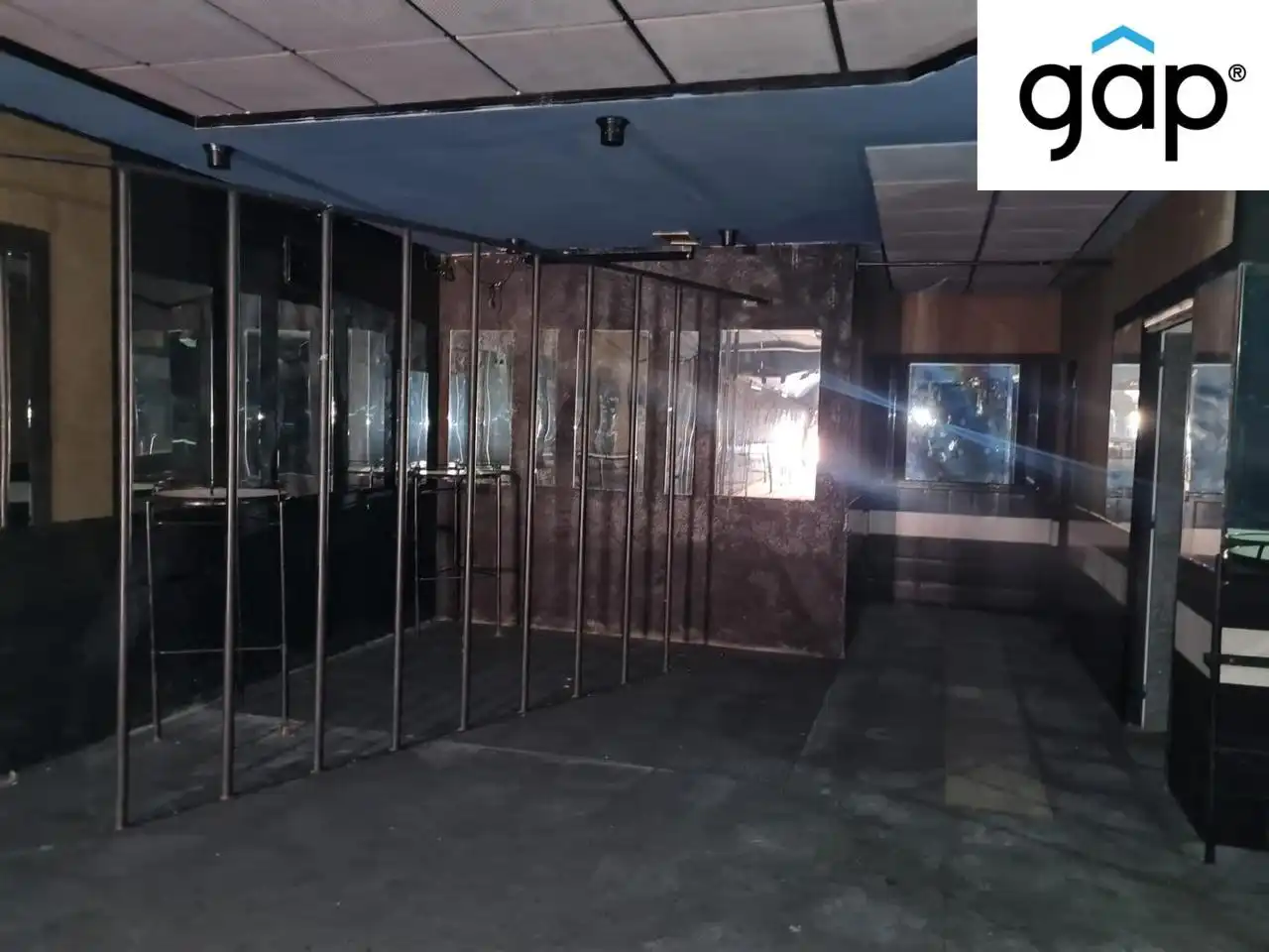 Local en venta en San Lorenzo de la Parrilla con Aire acondicionado y Amueblado