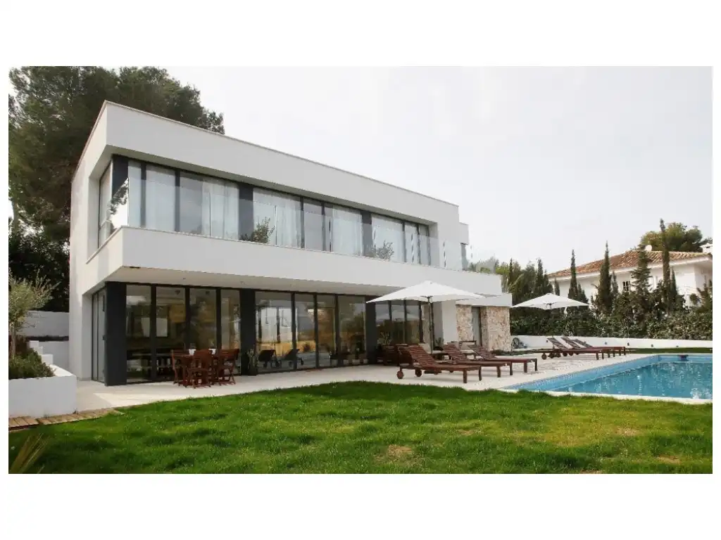 Außenansicht von Haus oder Chalet zur Miete in Calvià mit Klimaanlage, Privatgarten und Terrasse