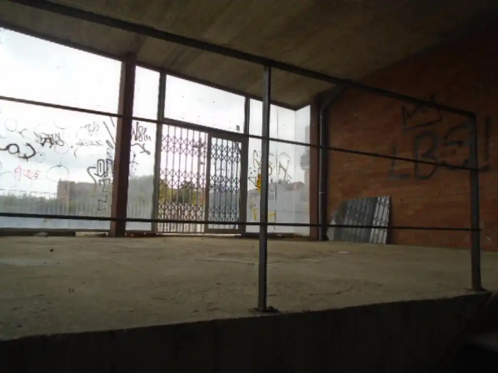 Business premises for sale in Plaza Marta Mata, imagen 4