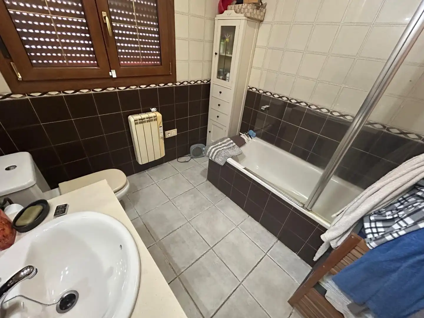Bany de Casa adosada en venda en Ciempozuelos amb Aire condicionat, Calefacció i Terrassa