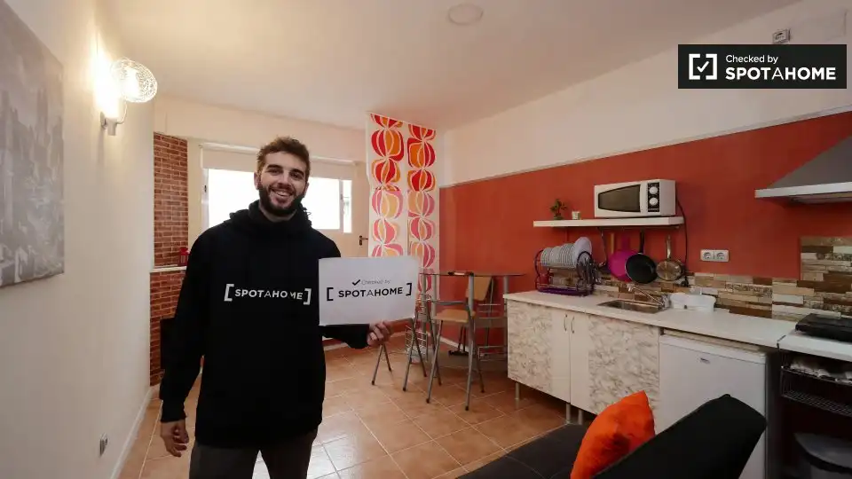 Sala d'estar de Estudi per a compartir en Barcelona amb Aire condicionat, Calefacció i Terrassa