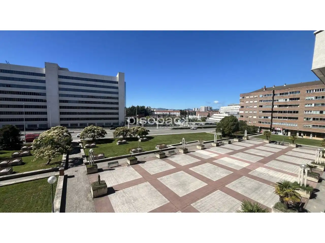 Vista exterior de Piso en venta en  Pamplona / Iruña con Calefacción, Terraza y Trastero