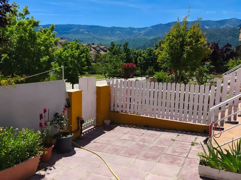Adossat amb jardí en venda a Urb la viña Q56