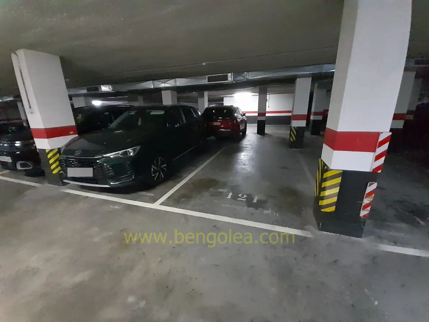 Parkplatz von Wohnung zum Verkauf in Barakaldo  mit Heizung, Abstellraum und Balkon