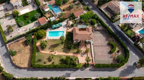 Foto 2 de Casa o chalet en venta en Calle Urbanización Los Alijares , 40, Villa de Otura, Granada